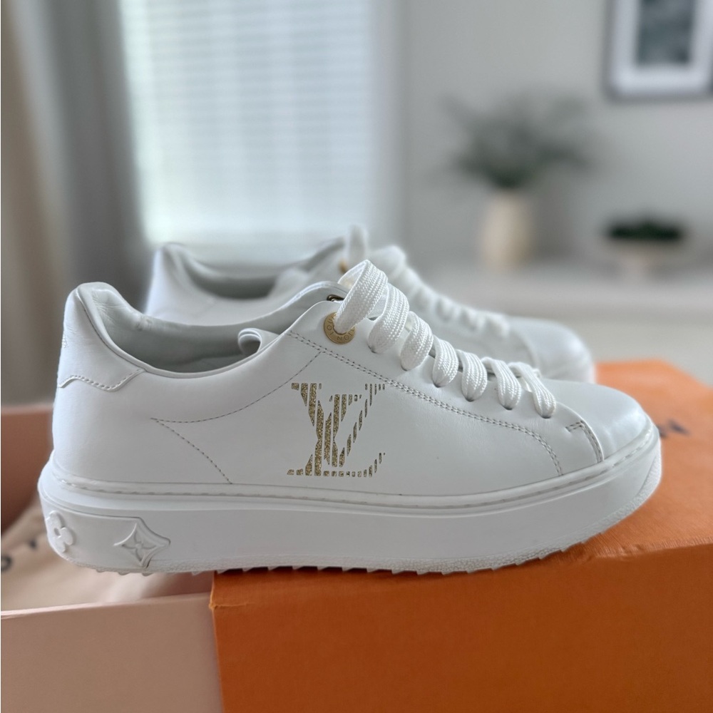 Louis Vuitton Initials White Women's Leather Sneakers